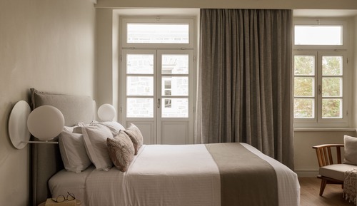 Honeymoon Studio Suite, City View, Corner