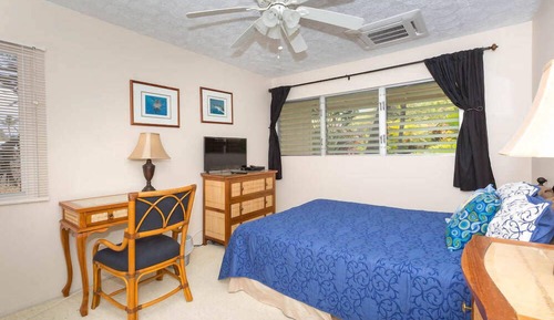 Townhome, Multiple Beds, Patio, Garden View (Surf & Racquet Club #24)