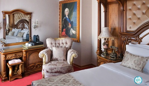 Grand Deluxe King Room