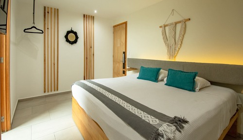 Superior Room, 1 King Bed