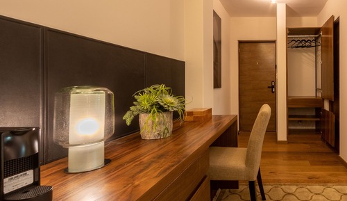 Elite Room