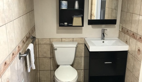 Economy Single Room, 1 King Bed, Accessible