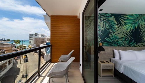 Double Room, Balcony
