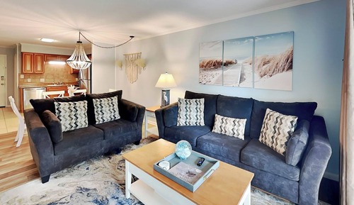 Condo, Multiple Beds, Balcony (HHBT C10 - No Pets Allowed)