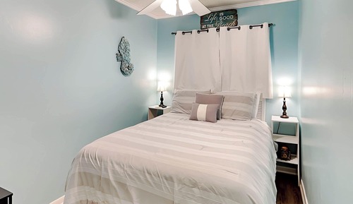 Condo, Multiple Beds, Balcony (HHBT B148 - No Pets Allowed)
