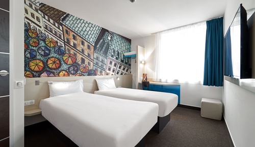 Standard Twin Room