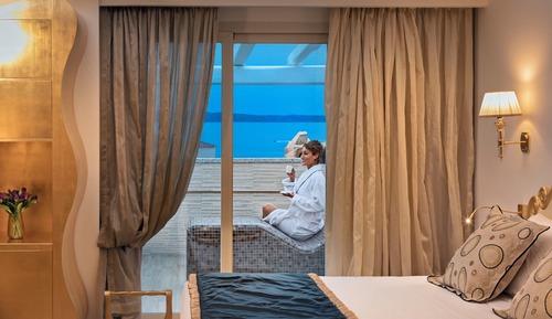 Presidential Suite, 1 King Bed, Jetted Tub, Sea View