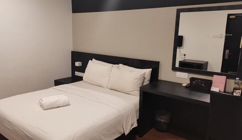 Deluxe Double Room, 1 Double Bed, No Windows