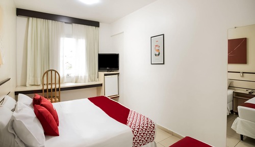Triple Room, Multiple Beds