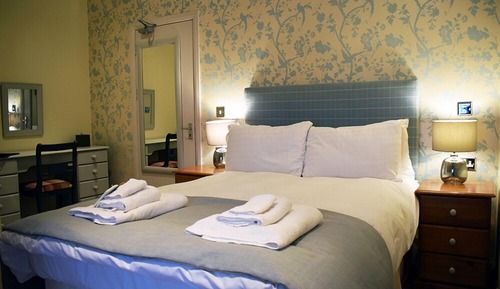 Standard Double Room, Ensuite