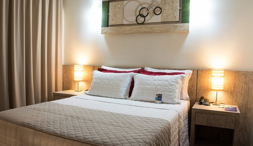 Deluxe Studio Suite, 1 Queen Bed