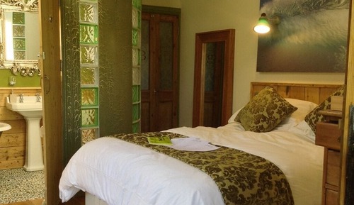 Deluxe Double or Twin Room, Ensuite (4)
