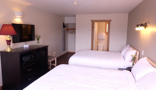 Standard Room, 2 Queen Beds