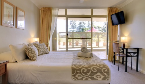 1 Bedroom Courtyard Apartment