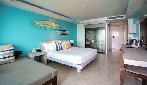 Deluxe Room, 1 King Bed, Non Smoking