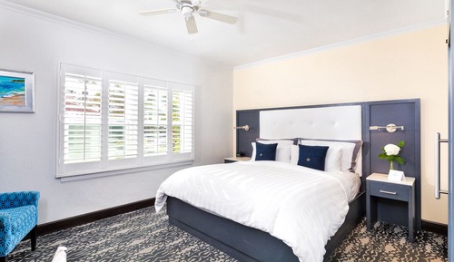 Deluxe Room, 1 King Bed