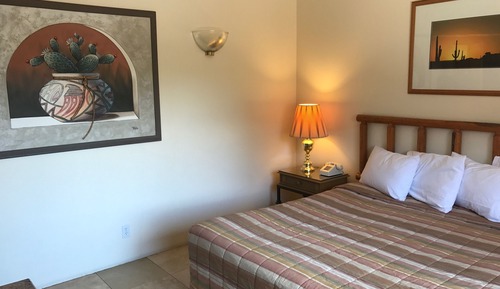 Standard Room, 1 King Bed, Ground Floor