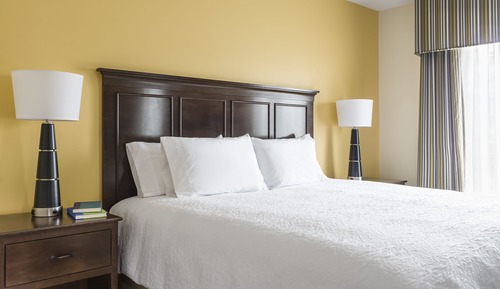 Room, 2 Queen Beds, Non Smoking (Drinks & Snacks)