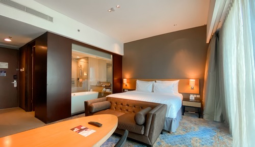 Premier Club Room