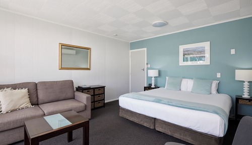 Superior 2 Bedroom