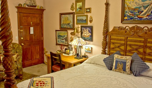 Bon Voyage King Room