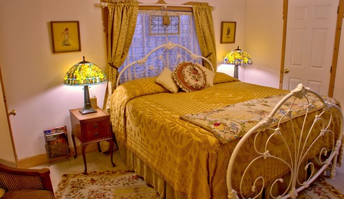 Stitch in Time King Room