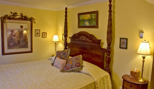 Cottage King Room