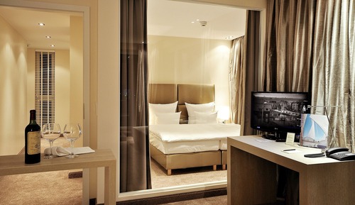 Panorama Suite with balcony "AndMoreSuite+View"