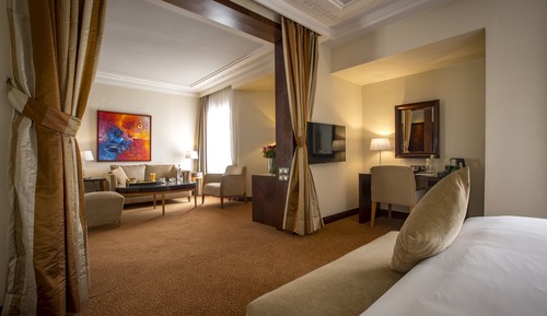 Deluxe Suite, 1 Queen Bed