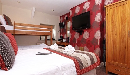 Suite, Ensuite ( Double Bed & Bunk Bed)