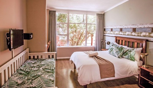 Double Room (en-suite 8)