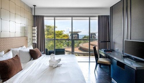 Family Suite, 2 Bedrooms, Balcony, Pool View