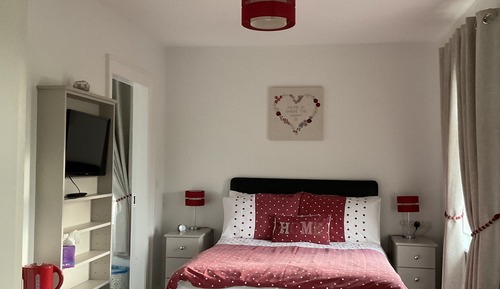 Family Room, Ensuite
