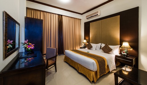 Suite, 2 Bedrooms (With 1 Bathroom)