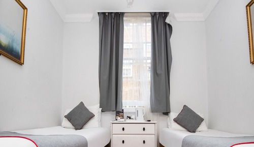 Standard Twin Room