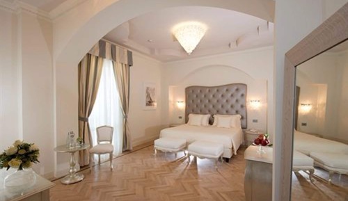 Junior Suite (Double Single Use)