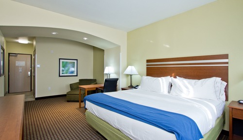 Standard Room, 1 King Bed (Extra Floor Space)