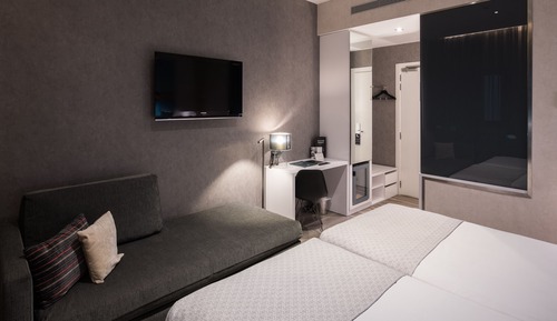 Triple Room (2 adults + 1 kid)