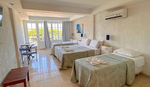 Quadruple Room, Canal View