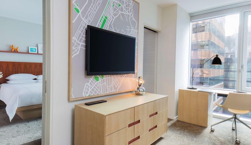 Basic Suite, 1 King Bed