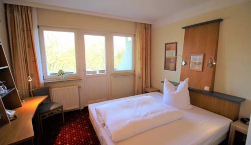 Single Room, Balcony