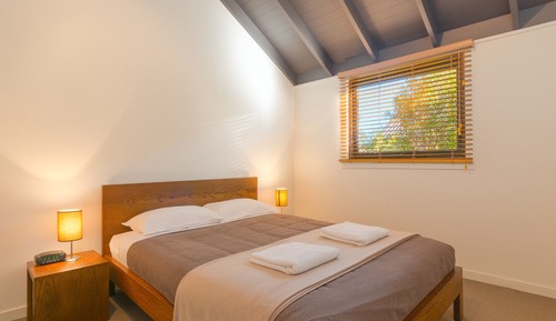 Deluxe Three Bedroom Villa - Whale Watching Special