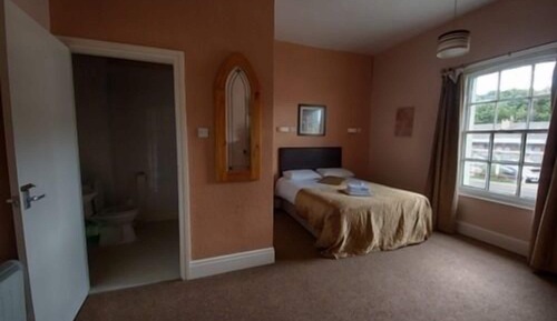 Standard Double Room, Ensuite