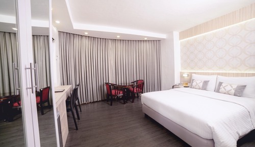 Premier Room (Greenbelt Mall View)
