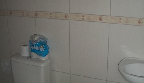 Deluxe Shared Dormitory, Women only