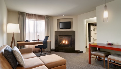 Suite, 1 Bedroom (Mobility Accessible, Roll-In Shower)