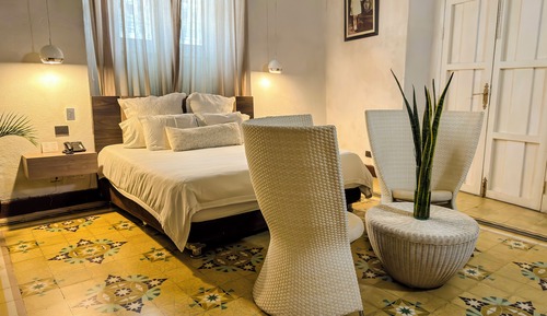 Junior Suite, 1 King Bed
