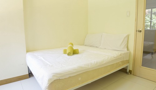 Standard Single Room, 1 Queen Bed
