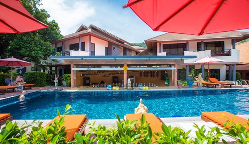 Deluxe Room, Pool View