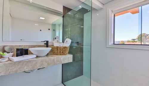 Master Suite , Jetted Tub
